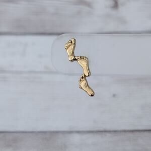 Vintage Pin / Brooch Gold Tone Foot Print Trio Footprints In The Sand
